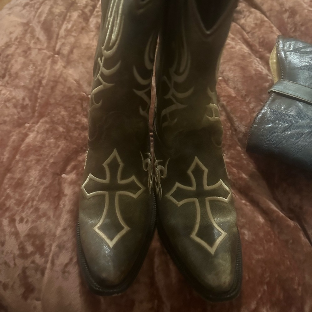 Justin cowboy boots